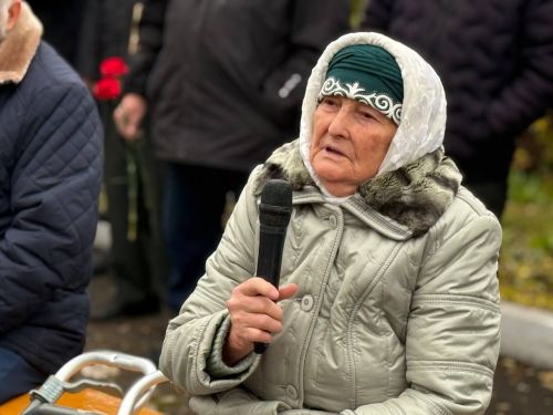 Яшел Үзән районы «Ленин» исемендәге колхозны җитәкләгән Тәлгать Әшрафҗан улы Гыйниятуллинга бюст ачу тантанасы