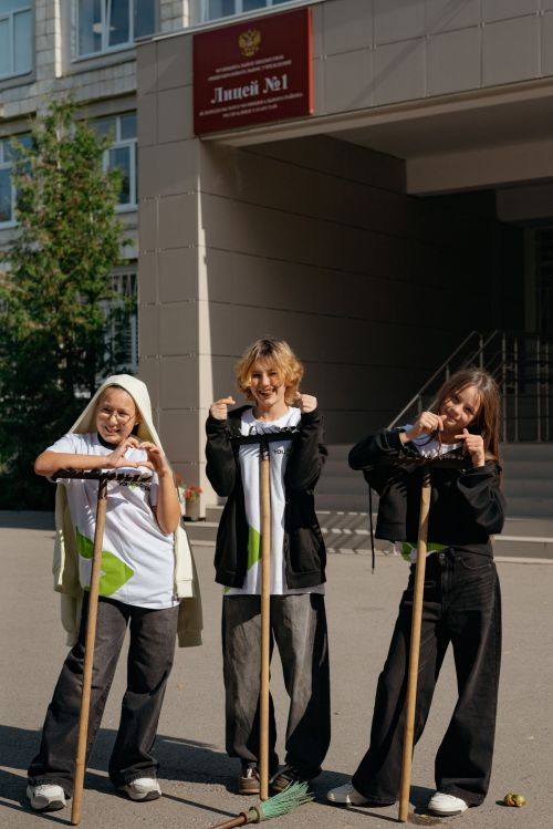 1нче лицейда "YOU GREEN" экологик акциясе