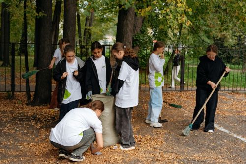 1нче лицейда "YOU GREEN" экологик акциясе