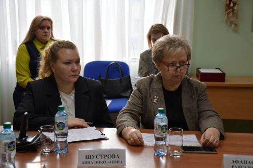 ТР балалар хокуклары буенча вәкаләтле вәкил Светлана Захарова гражданнарны кабул итә