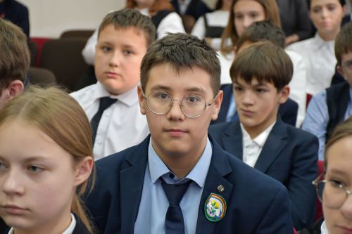 Әйшә гимназиясендә МХО катнашучылары белән «Батырлык дәресе»
