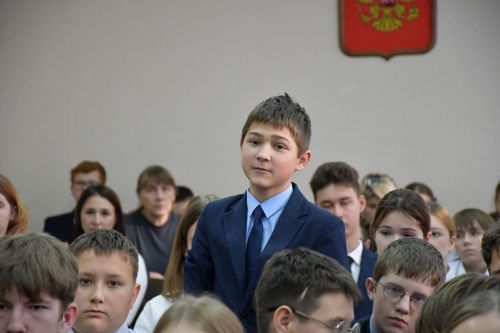 Әйшә гимназиясендә МХО катнашучылары белән «Батырлык дәресе»