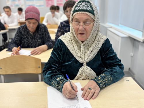 5нче гимназиядә "Татарча диктан" акциясе узды