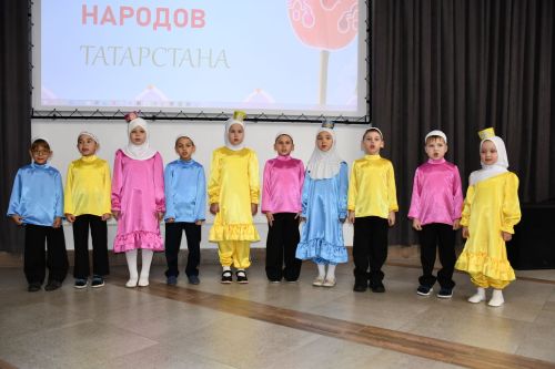 Яшел Үзәндә Татарстан халыклары фестивале