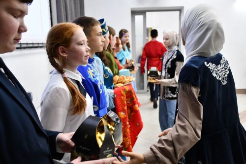 Яшел Үзәндә Татарстан халыклары фестивале