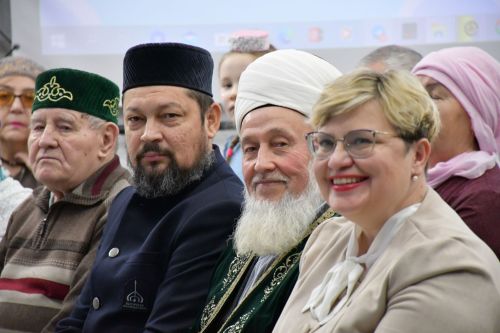 Яшел Үзәндә Татарстан халыклары фестивале