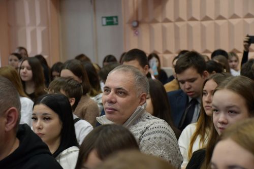 Медицина көллиятендә ачык ишекләр чарасы узды