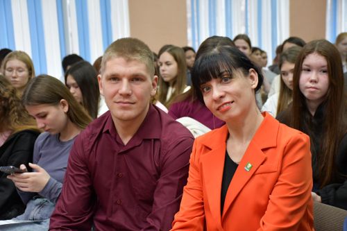 Медицина көллиятендә ачык ишекләр чарасы узды