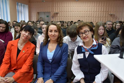 Медицина көллиятендә ачык ишекләр чарасы узды