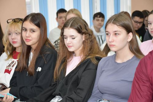 Медицина көллиятендә ачык ишекләр чарасы узды