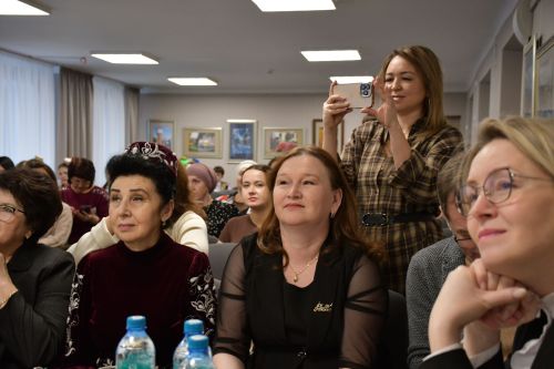 5нче гимназиядә «Татар кызы - 2025» бәйгесе