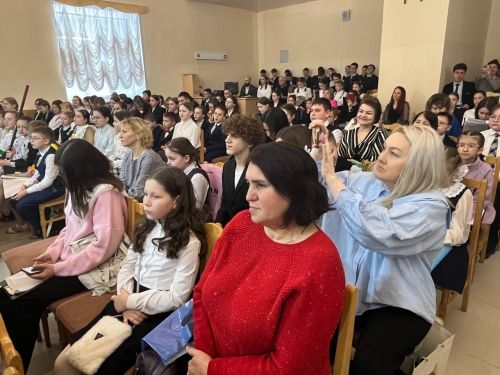Яшел Үзәннең 3нче гимназиясендә «Үз халкын данлаган татарлар» Бөтенроссия фәнни-гамәли конференциясе