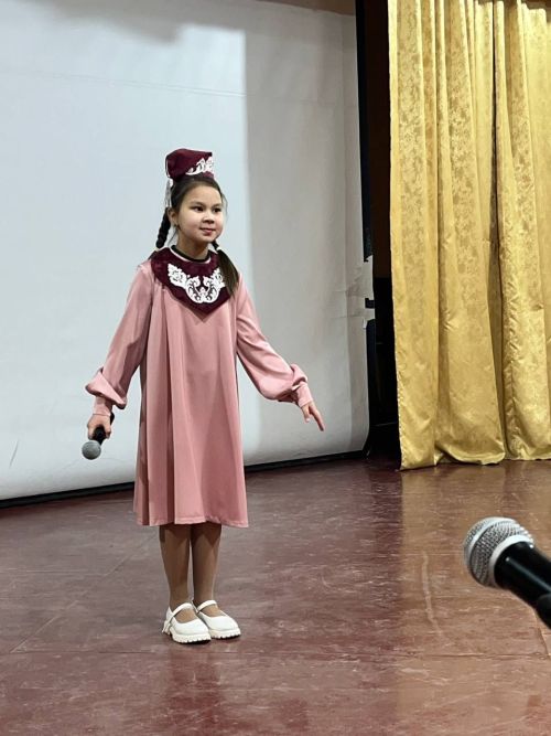 Яшел Үзәннең 3нче гимназиясендә «Үз халкын данлаган татарлар» Бөтенроссия фәнни-гамәли конференциясе