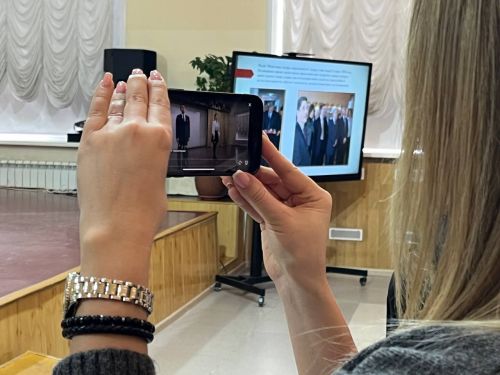 Яшел Үзәннең 3нче гимназиясендә «Үз халкын данлаган татарлар» Бөтенроссия фәнни-гамәли конференциясе