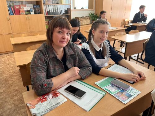 Яшел Үзәннең 3нче гимназиясендә «Үз халкын данлаган татарлар» Бөтенроссия фәнни-гамәли конференциясе