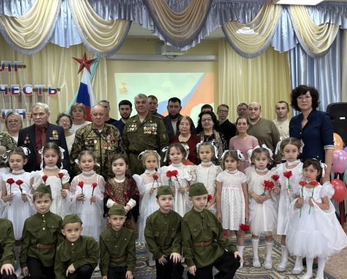 Яшел Үзәннең "Созвездие" 10нчы балалар бакчасында Бөек Җиңүнең 80 еллык юбилеена һәм "Ватанны саклаучылар" елының рәсми ачылышына багышланган чара