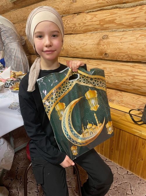 Якыннары МХО булган, гомерләре яу кырында өзелгән гаиләләр «Тынычлык» мәчетендә кунакта