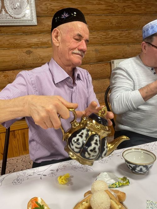 Якыннары МХО булган, гомерләре яу кырында өзелгән гаиләләр «Тынычлык» мәчетендә кунакта