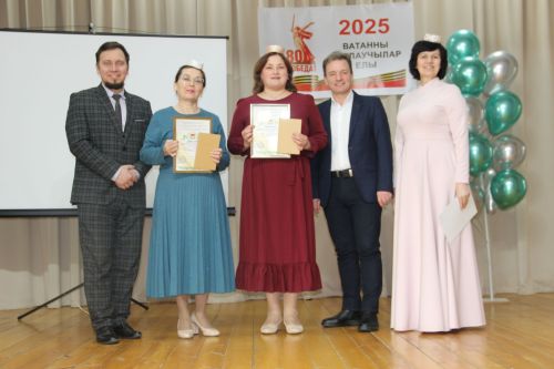 "Татар сүзе - 2025". Мулла Иле.