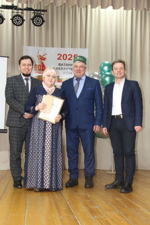 "Татар сүзе - 2025". Мулла Иле.