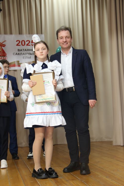 "Татар сүзе - 2025". Мулла Иле.