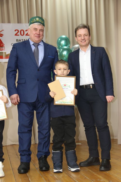 "Татар сүзе - 2025". Мулла Иле.
