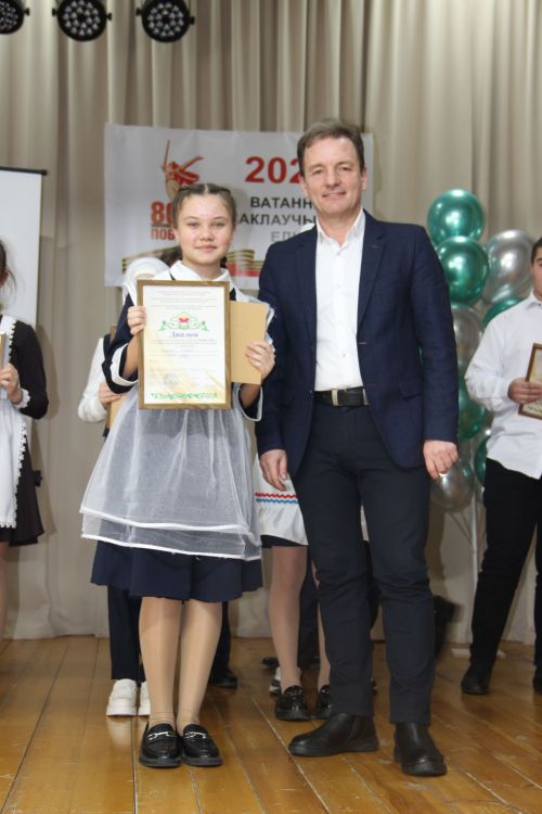 "Татар сүзе - 2025". Мулла Иле.