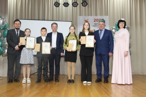 "Татар сүзе - 2025". Мулла Иле.