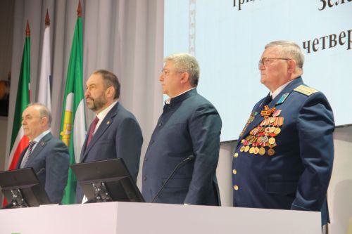 Яшел Үзәндә ТР Премьер-министры Алексей Песошин катнашында шәһәр һәм район сессиясе узды