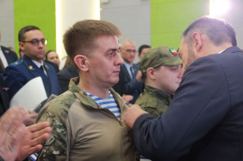 Яшел Үзәндә ТР Премьер-министры Алексей Песошин катнашында шәһәр һәм район сессиясе узды