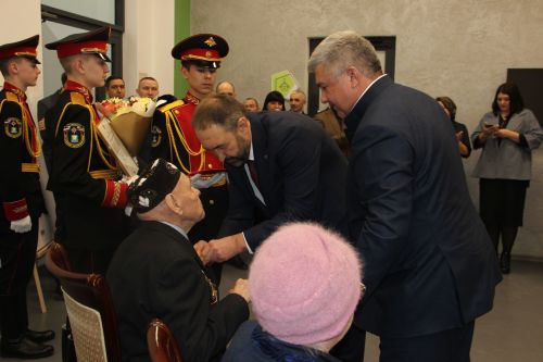 Яшел Үзәндә ТР Премьер-министры Алексей Песошин катнашында шәһәр һәм район сессиясе узды