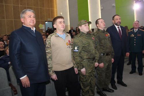 Яшел Үзәндә ТР Премьер-министры Алексей Песошин катнашында шәһәр һәм район сессиясе узды