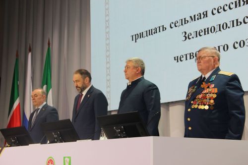 Яшел Үзәндә ТР Премьер-министры Алексей Песошин катнашында шәһәр һәм район сессиясе узды