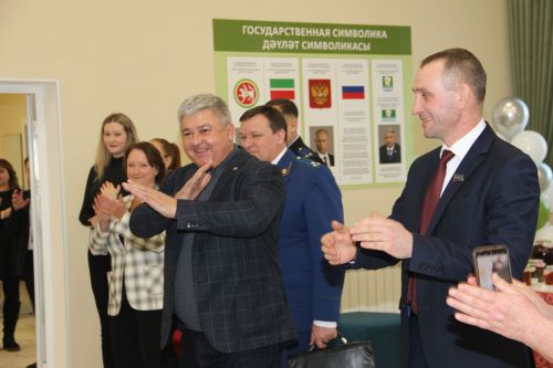 Олы Ачасыр хисап сессиясе бик җылы, оешкан төстә узды.