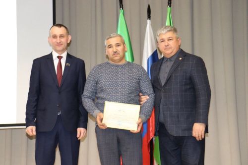 Олы Ачасыр хисап сессиясе бик җылы, оешкан төстә узды.