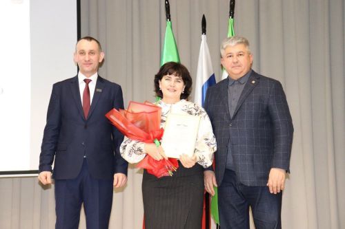 Олы Ачасыр хисап сессиясе бик җылы, оешкан төстә узды.