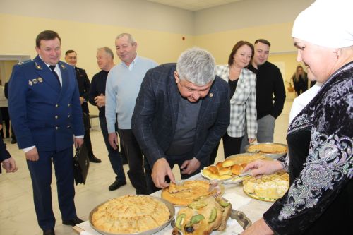 Олы Ачасыр хисап сессиясе бик җылы, оешкан төстә узды.
