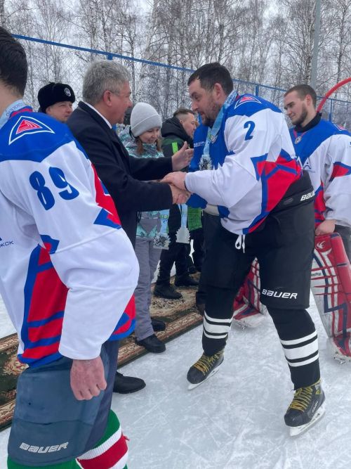 Район башлыгы Кубогына хоккей ярышы