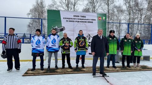 Район башлыгы Кубогына хоккей ярышы