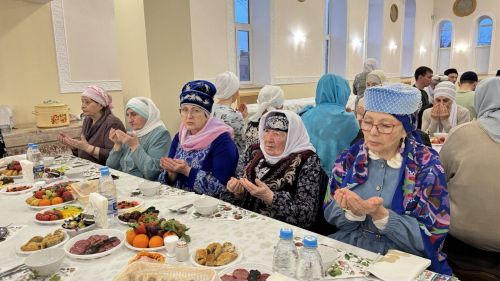 «Тарихи» мәчетендә район күләмендә ифтар узды