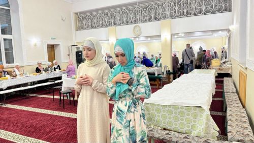 «Тарихи» мәчетендә район күләмендә ифтар узды
