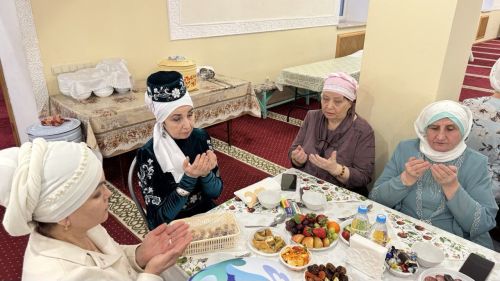 «Тарихи» мәчетендә район күләмендә ифтар узды