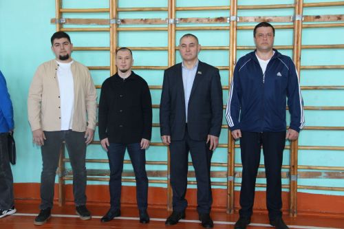 Бүген Норлат урта мәктәбе кунаклар кабул итә: волейбол  турнирына 8 команда килде