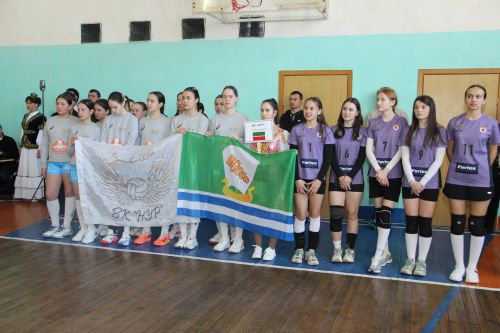 Бүген Норлат урта мәктәбе кунаклар кабул итә: волейбол  турнирына 8 команда килде