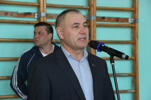 Бүген Норлат урта мәктәбе кунаклар кабул итә: волейбол  турнирына 8 команда килде