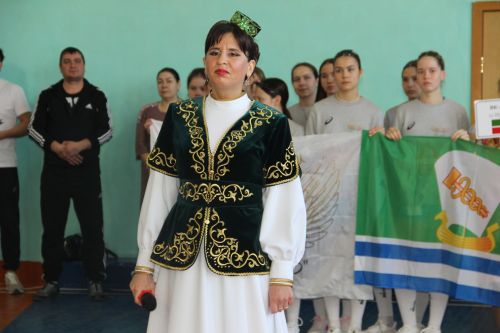 Бүген Норлат урта мәктәбе кунаклар кабул итә: волейбол  турнирына 8 команда килде