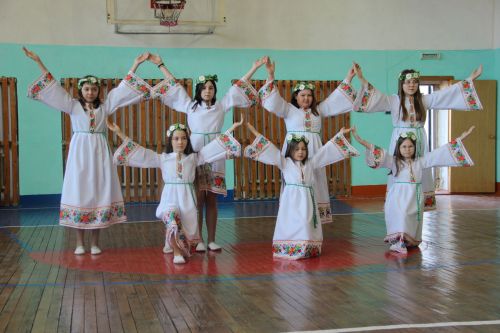 Бүген Норлат урта мәктәбе кунаклар кабул итә: волейбол  турнирына 8 команда килде
