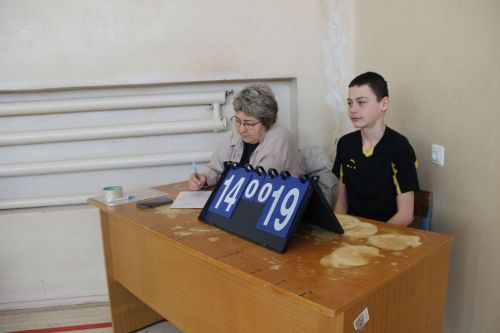 Бүген Норлат урта мәктәбе кунаклар кабул итә: волейбол  турнирына 8 команда килде