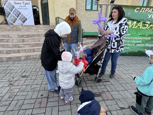 Яшел Үзәннең "Җәмигъ" мәчете территориясендә Ураза бәйрәме 2025