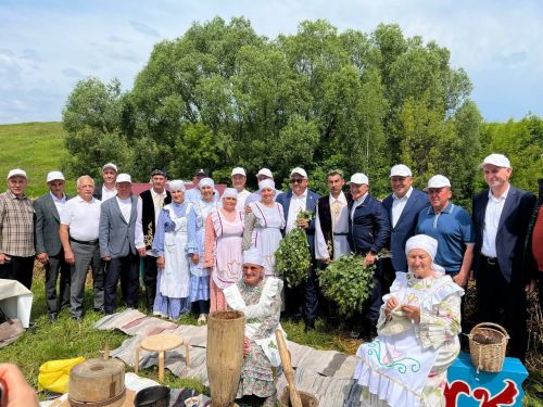 Ачасыр авыл көне